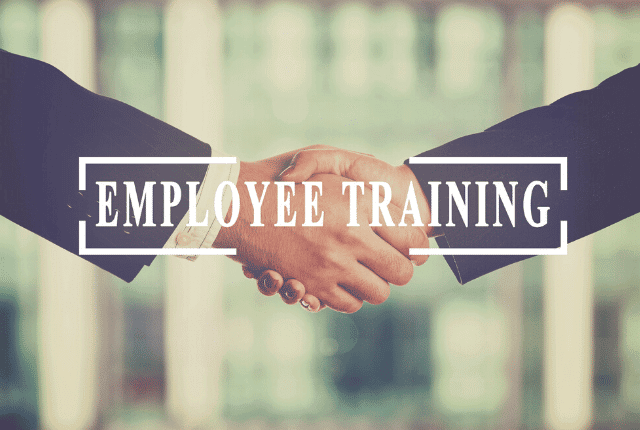 הכשרת עובדים, יד לוחצת יד, סגירת עיסקה