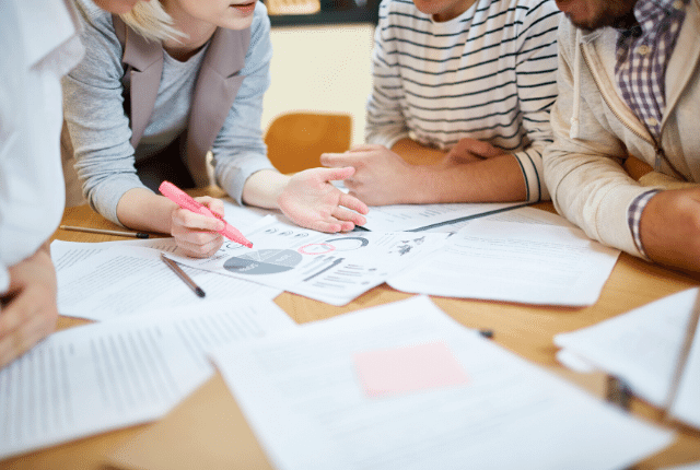 יועץ פיתוח ארגוני, ייעוץ, אנליסט